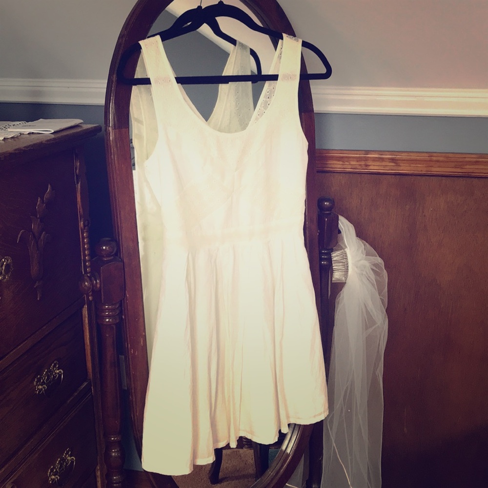 Lace white dress
